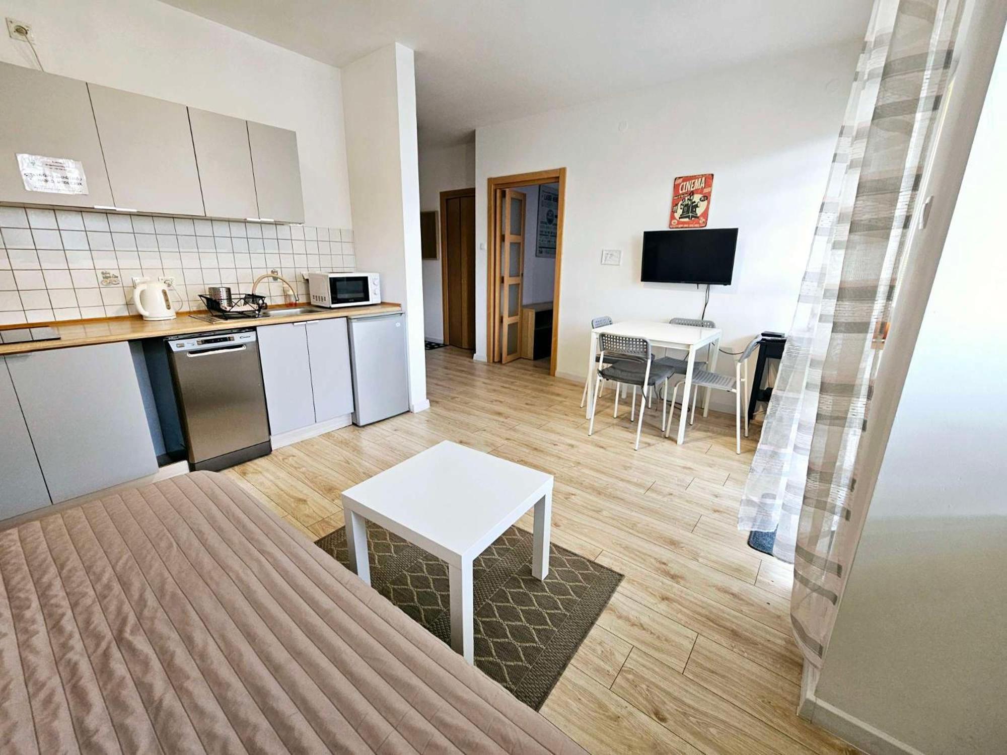 Green Kabaty Apartment 3 ワルシャワ エクステリア 写真